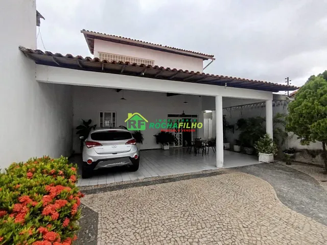 Casa com 361m² 4 quartos e 3 banheiros, à venda, no bairro Matinha em Teresina