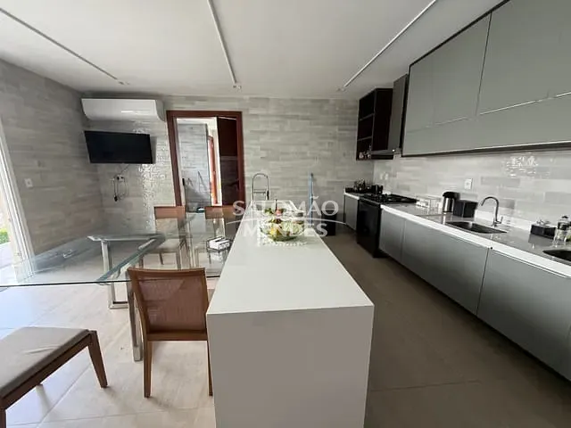 Casa 4 quartos e 6 banheiros, à venda, no bairro Levilândia em Ananindeua