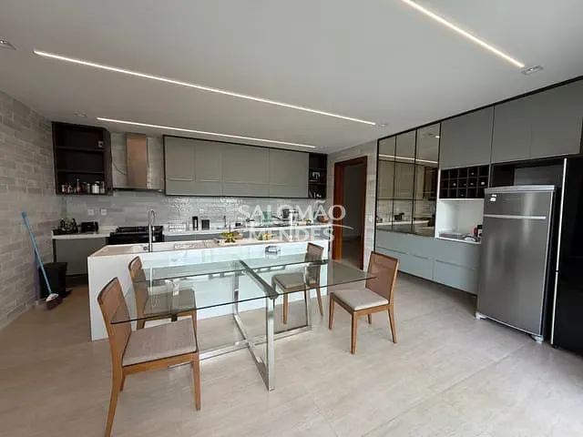 Casa 4 quartos e 6 banheiros, à venda, no bairro Levilândia em Ananindeua