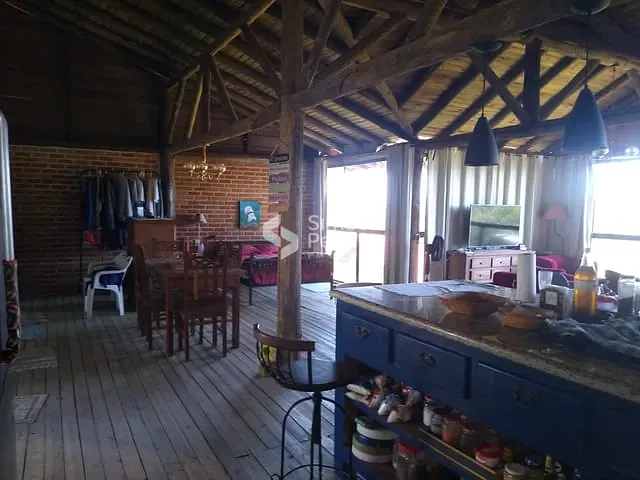 Casa 2 quartos e 2 banheiros, à venda, no bairro Balança em Rua Marieta Savino Patrocínio