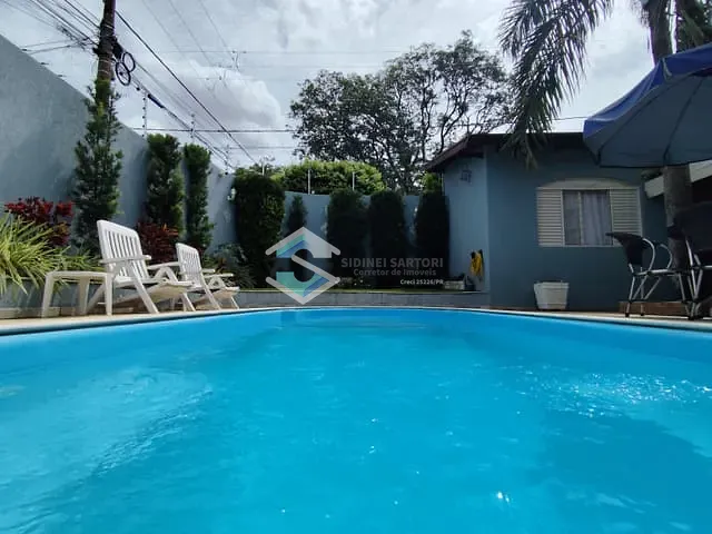 Casa 4 quartos e 3 banheiros, à venda, no bairro Nova Jacarezinho em Jacarezinho