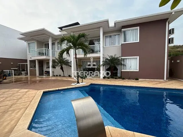 Casa com 672m² 4 quartos e 4 banheiros, à venda, no bairro Jardim Amália em Volta Redonda