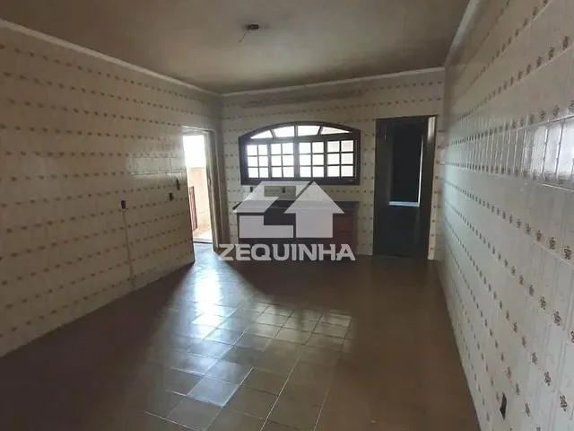 Casa com 140m² 4 quartos e 2 banheiros, à venda, no bairro Bela Vista em Osasco