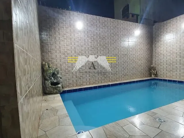 Casa com 240m² 3 quartos e 4 banheiros, à venda ou para alugar, no bairro Jardim Praia Grande em Mongaguá
