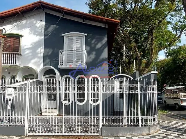Casa com 133m², para alugar, no bairro Centro em Jacareí
