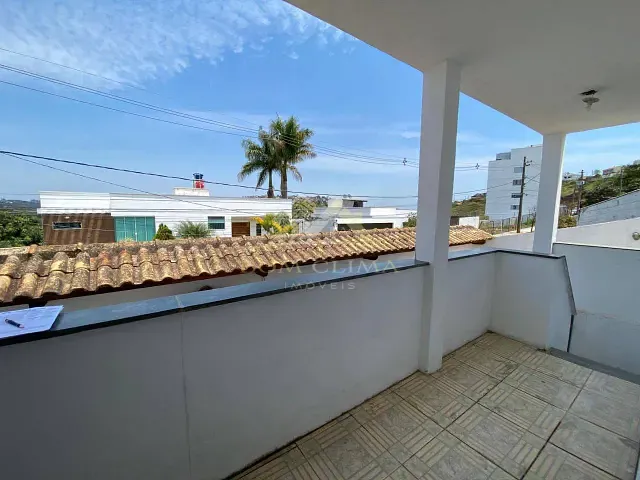 Casa 4 quartos e 1 banheiro, à venda, no bairro Aeroporto em Juiz de Fora