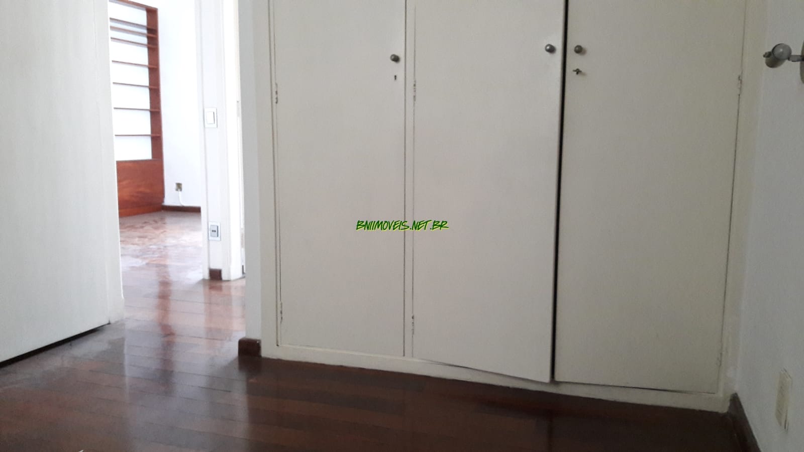 Casa à venda com 4 quartos, 576m² - Foto 11