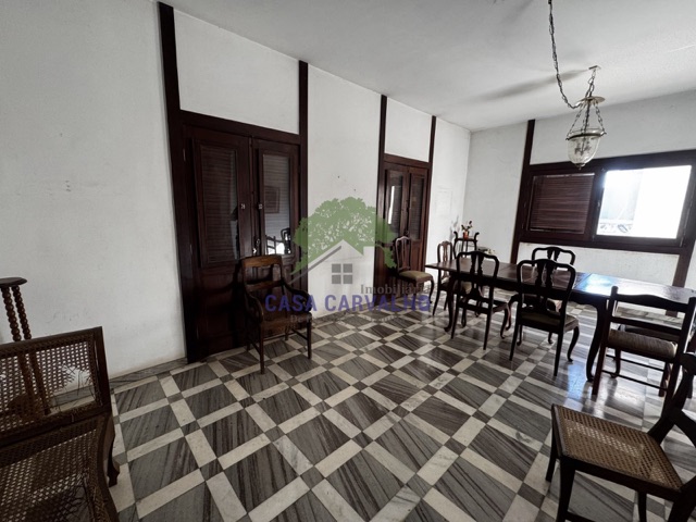 Casa 4 quartos e 3 banheiros, à venda, no bairro Centro em Corumbá