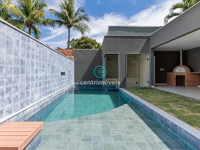 Casa com 350m² 4 quartos e 7 banheiros, à venda, no bairro Barra da Tijuca em Rio de Janeiro