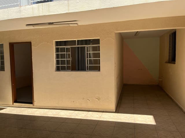Casa para alugar, no bairro Mogi Moderno em Mogi das Cruzes
