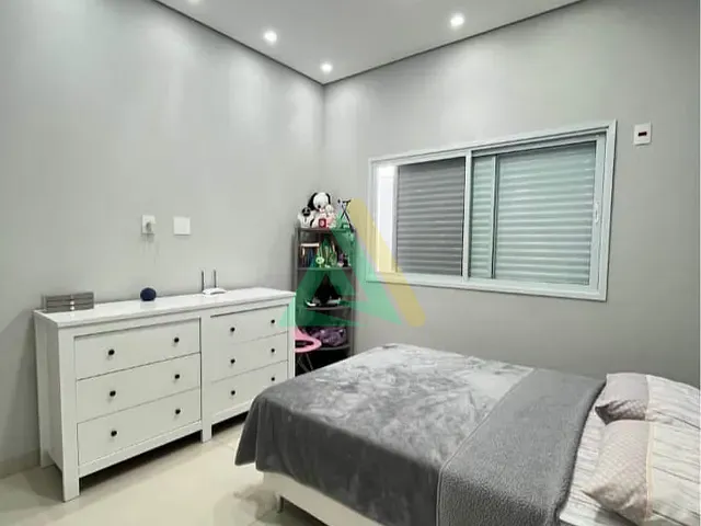Casa com 300m² 3 quartos e 4 banheiros, à venda, no bairro Residencial do Bosque em Mogi Mirim