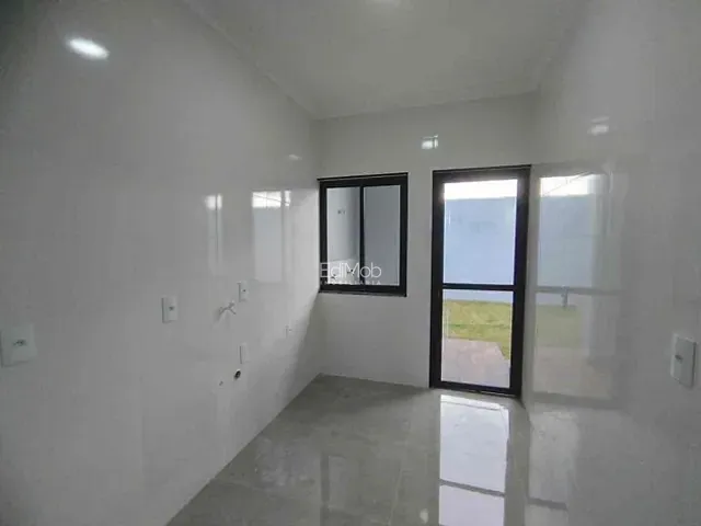 Casa com 114m² 2 quartos e 1 banheiro, à venda, no bairro Positano em Cascavel