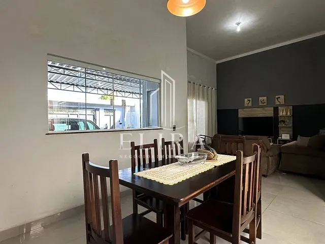 Casa com 200m² 3 quartos e 2 banheiros, à venda, no bairro Terrazul SM em Santa Bárbara D'Oeste