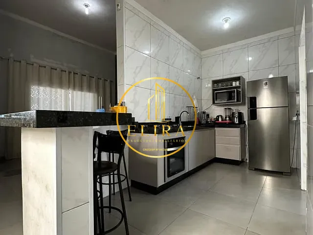 Casa com 200m² 3 quartos e 2 banheiros, à venda, no bairro Terrazul SM em Santa Bárbara D'Oeste