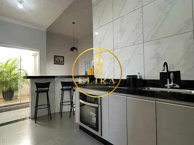 Casa com 200m² 3 quartos e 2 banheiros, à venda, no bairro Terrazul SM em Santa Bárbara D'Oeste