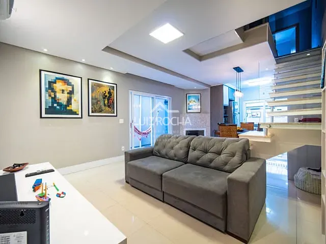 Casa com 118m² 3 quartos e 3 banheiros, à venda, no bairro Chácara Pavoeiro em Cotia