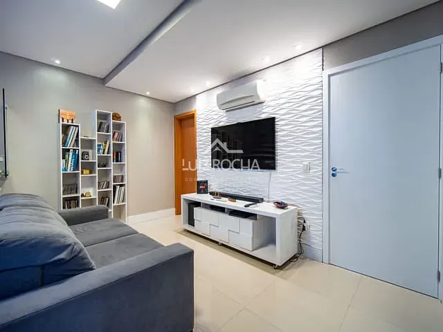 Casa com 118m² 3 quartos e 3 banheiros, à venda, no bairro Chácara Pavoeiro em Cotia