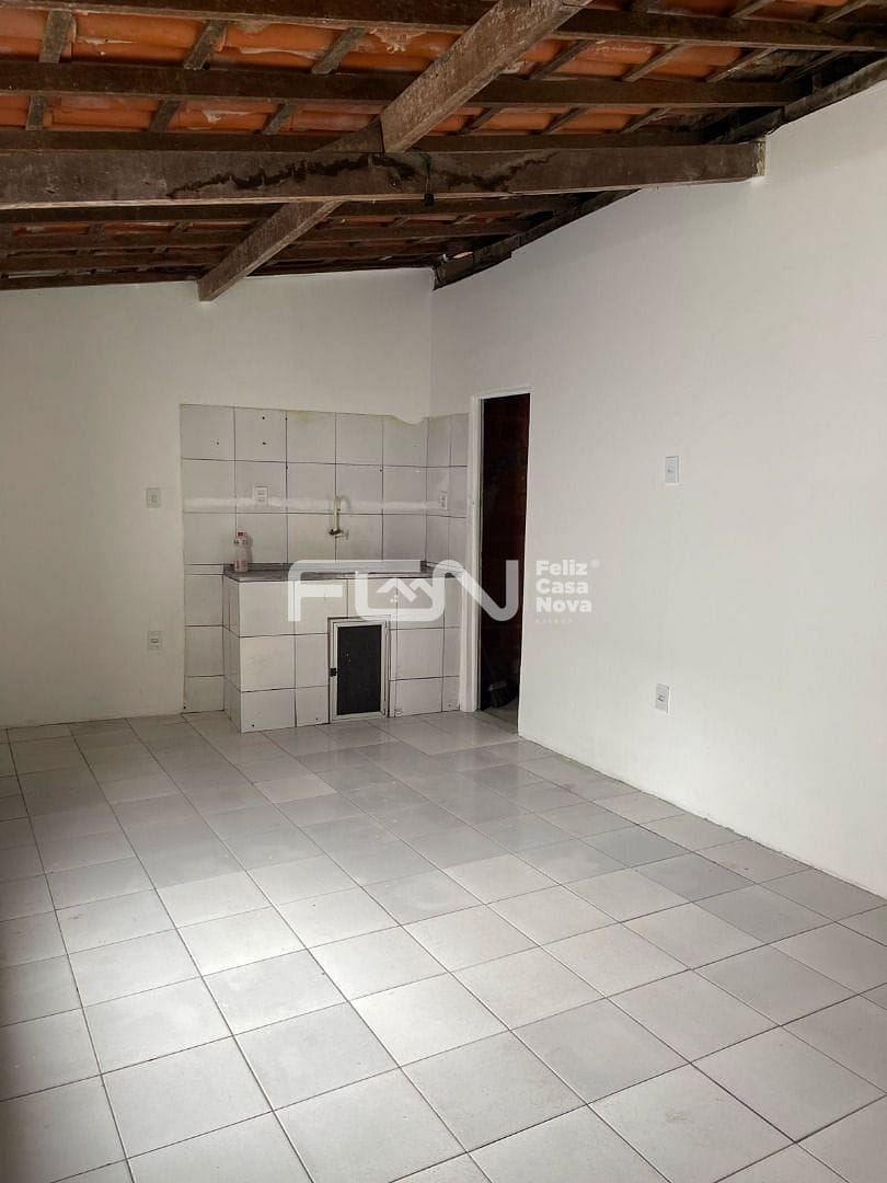 Casa à venda com 2 quartos, 10m² - Foto 8