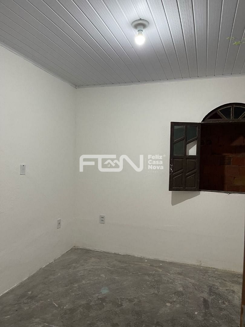 Casa à venda com 2 quartos, 10m² - Foto 11