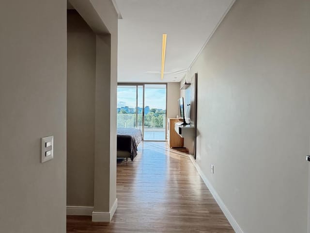 Casa com 658m² 4 quartos e 5 banheiros, à venda, no bairro Manguinhos em Serra
