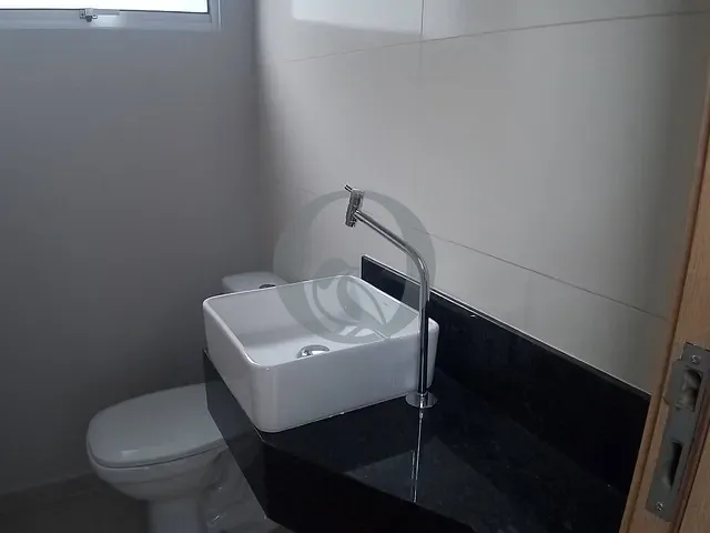 Casa com 230m² 3 quartos e 4 banheiros, à venda, no bairro Jardim das Flores em Atibaia