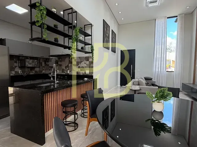 Casa com 250m² 2 quartos e 3 banheiros, para alugar, no bairro Jardim Gutierres em Sorocaba