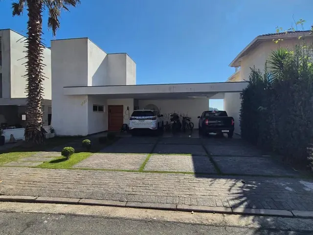 Casa com 500m² 4 quartos e 4 banheiros, à venda, no bairro Jardim Caiapiá em Cotia