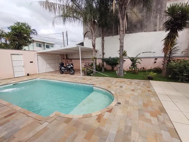 Casa com 360m² 2 quartos e 3 banheiros, à venda, no bairro Parque Universitário em Americana
