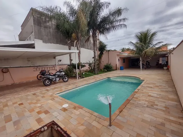 Casa com 360m² 2 quartos e 3 banheiros, à venda, no bairro Parque Universitário em Americana