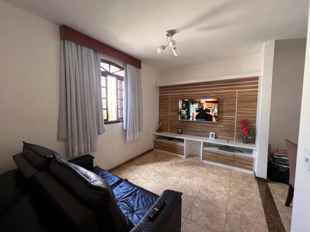 Casa 3 quartos e 3 banheiros, à venda, no bairro Conjunto Nova Pampulha (Justinópolis) em Ribeirão das Neves
