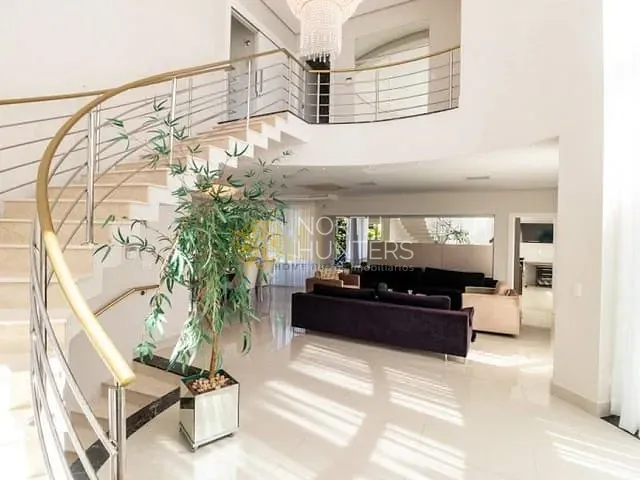 Casa com 470m² 4 quartos e 5 banheiros, à venda, no bairro Jurerê Internacional em Florianópolis