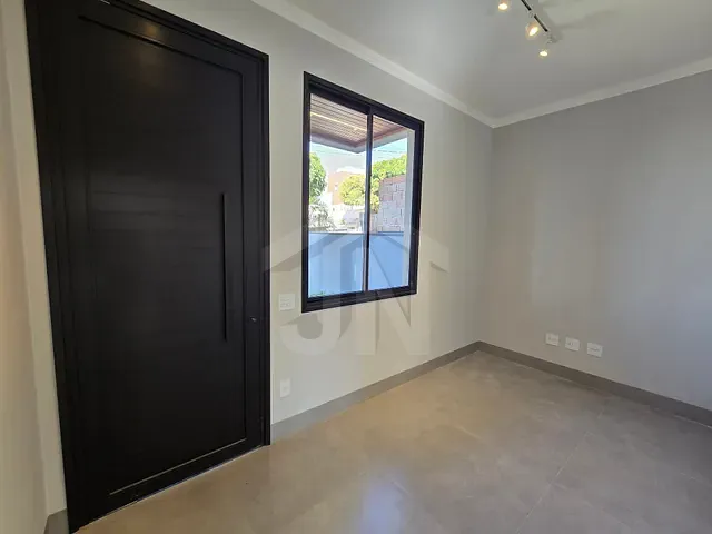 Casa com 250m² 3 quartos e 5 banheiros, à venda, no bairro Bonfim Paulista em Ribeirão Preto