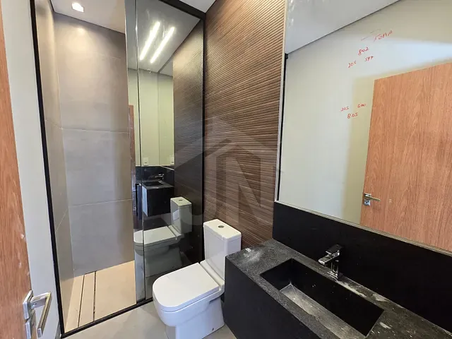 Casa com 250m² 3 quartos e 5 banheiros, à venda, no bairro Bonfim Paulista em Ribeirão Preto