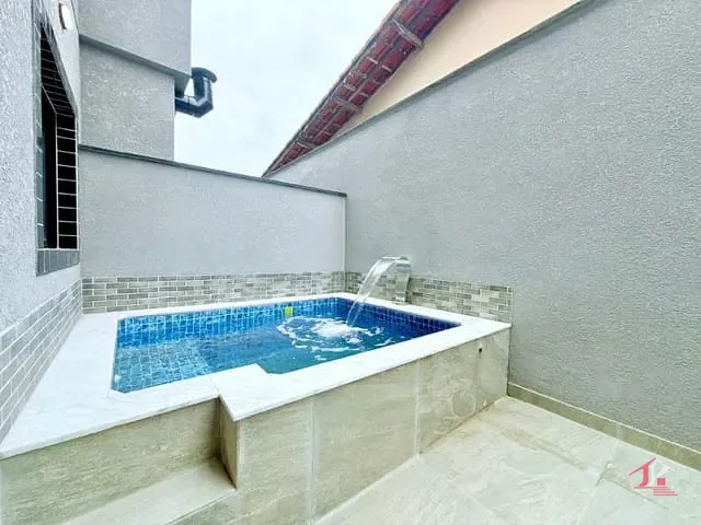 Casa 2 quartos e 3 banheiros, à venda, no bairro Laranjeiras em Itanhaém