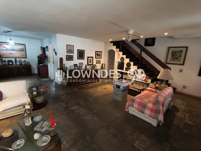 Casa com 630m² 4 quartos e 3 banheiros, à venda, no bairro Recreio dos Bandeirantes em Rio de Janeiro