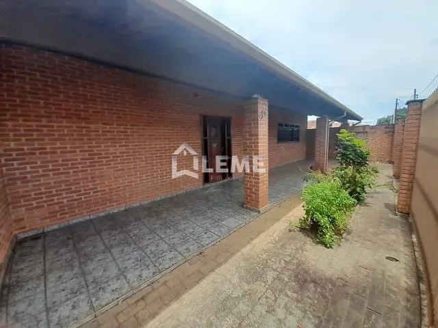 Casa com 754m² 4 quartos e 1 banheiro, à venda, no bairro São Benedito das Areias em Mococa