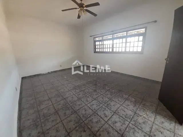 Casa com 754m² 4 quartos e 1 banheiro, à venda, no bairro São Benedito das Areias em Mococa