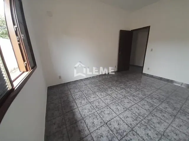 Casa com 754m² 4 quartos e 1 banheiro, à venda, no bairro São Benedito das Areias em Mococa