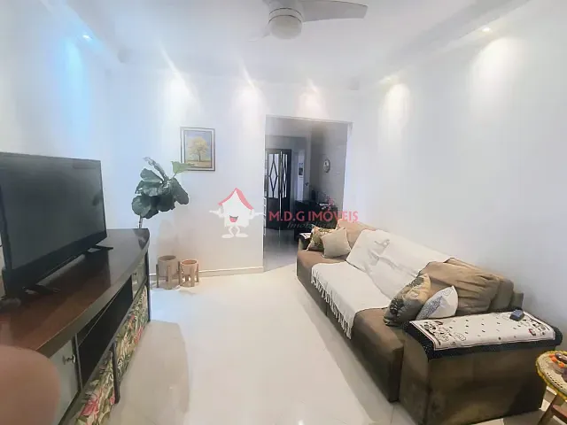 Casa com 219m² 2 quartos e 4 banheiros, à venda, no bairro Parque Imperial em São Paulo
