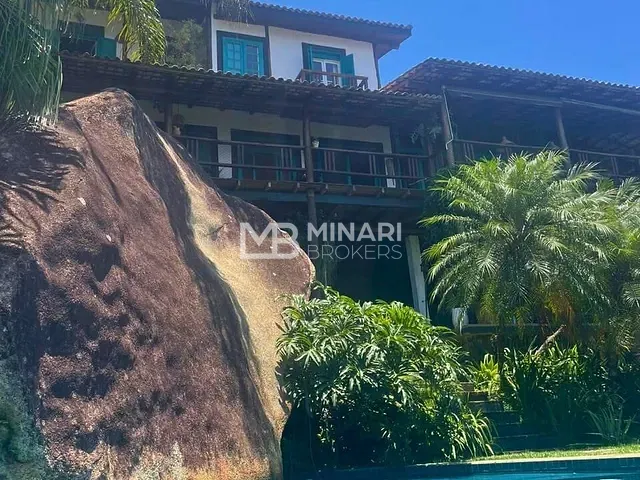 Casa 5 quartos e 7 banheiros, à venda, no bairro Barra Velha em Ilhabela