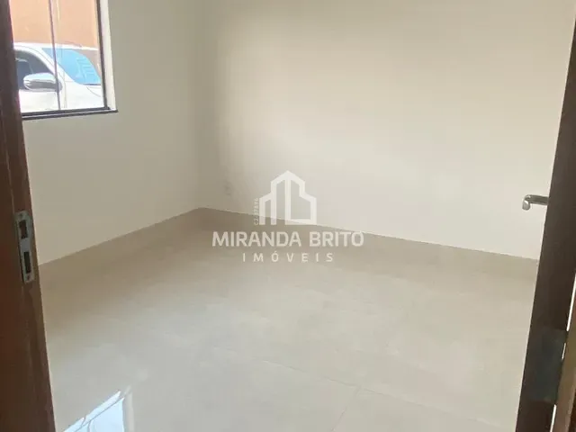 Casa com 230m² 3 quartos e 2 banheiros, à venda, no bairro Jardim Buriti Sereno em Aparecida de Goiânia