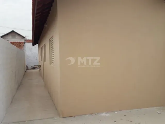 Casa com 125m² 2 quartos e 1 banheiro, à venda, no bairro Residencial Cedro em Botucatu