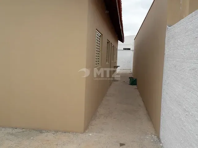 Casa com 125m² 2 quartos e 1 banheiro, à venda, no bairro Residencial Cedro em Botucatu