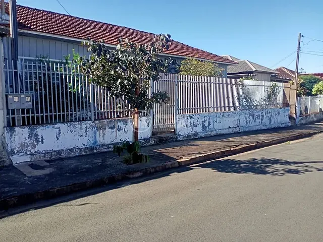 Casa com 352m², à venda, no bairro Vila Casoni em Londrina