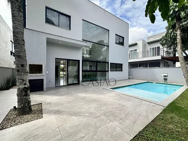 Casa 5 quartos e 5 banheiros, à venda, no bairro Barra em Balneário Camboriú