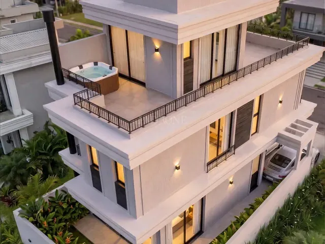 Casa com 208m² 3 quartos e 3 banheiros, à venda, no bairro Santa Cândida em Curitiba