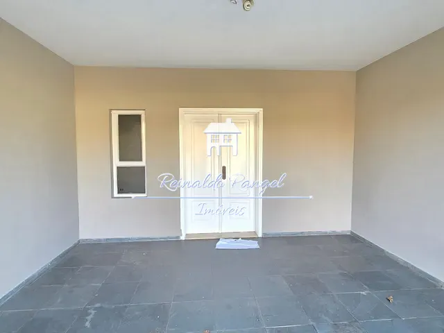 Casa com 250m² 3 quartos e 5 banheiros, para alugar, no bairro Condomínio Portal de Itu em Itu