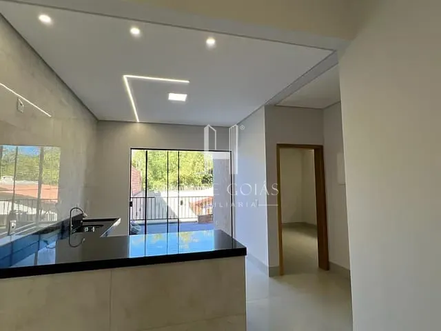 Casa com 306m² 3 quartos e 3 banheiros, à venda, no bairro Vila São Joaquim em Aparecida de Goiânia