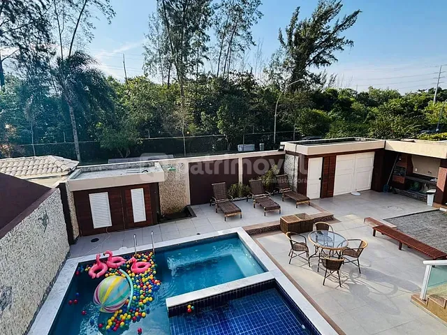Casa com 471m² 6 quartos e 7 banheiros, à venda, no bairro Barra da Tijuca em Rio de Janeiro