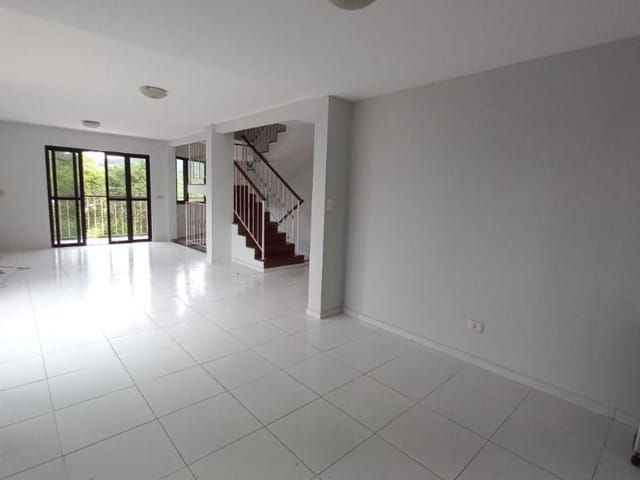 Foto do Casa - Casa para Locação 7 Quartos, 2 Suites, 2 Vagas, 472M², Sape, Niterói - RJ | Condomínio Lírios do Campo IV | SelfSpin